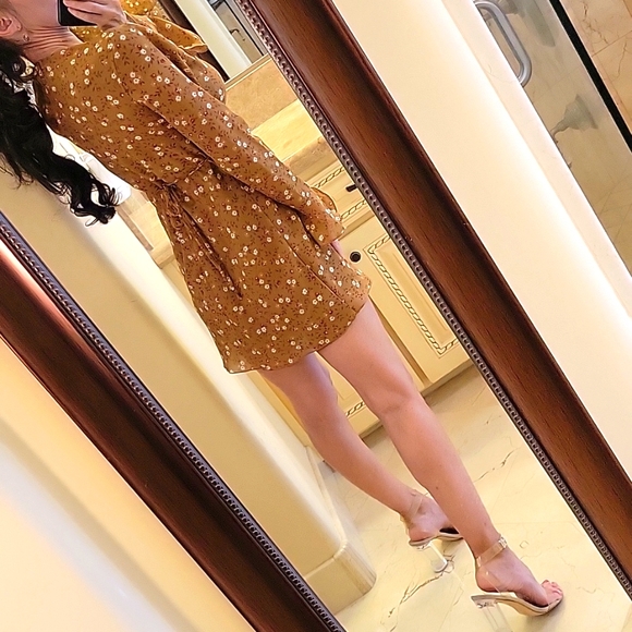 Wild Honey Deep V-Neck Floral-print Dress, S - Picture 14 of 16